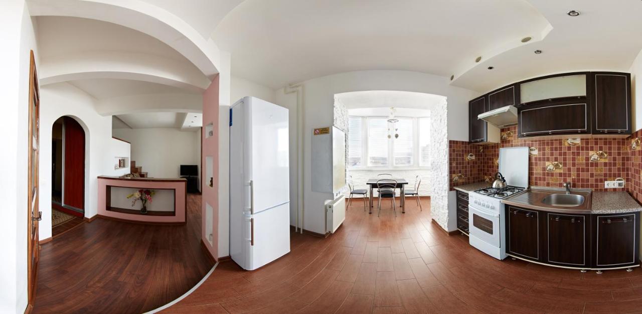 Babylon Apartment On Bukovinskaya Street Rivne Extérieur photo
